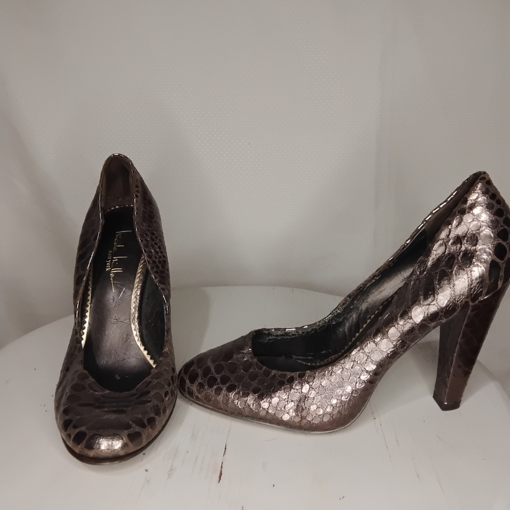 Nicole Miller Bronze Textured Heels